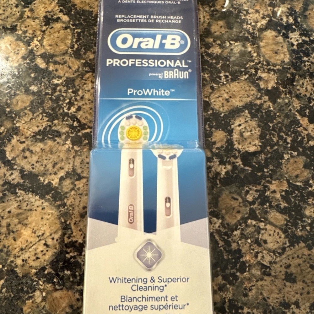 Oral-B ProWhite Replacement rechargeable 2 Brush Heads Power Polisher